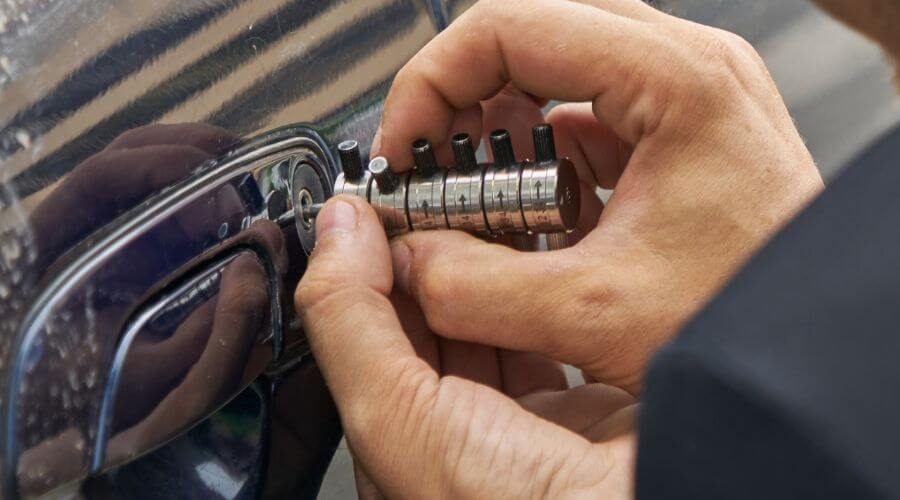 Professional gutter cleaning in Marysvale, UT